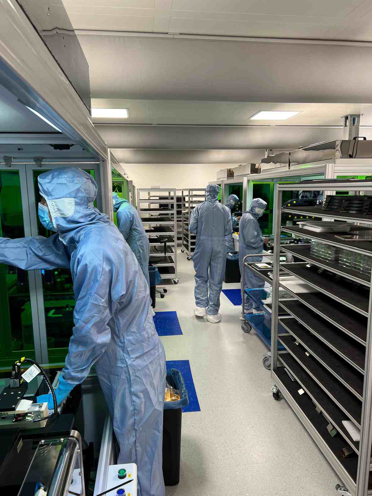 ISO-7 Reinraum – Touch-Lamination und Prozessanlagen